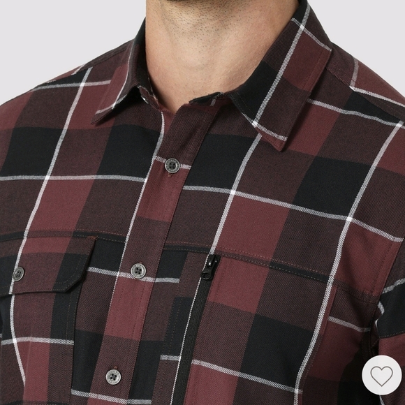 Wrangler Men's Regular Fit ATG Plaid Long Sleeve Button Down Shirt - Picture 3 of 7